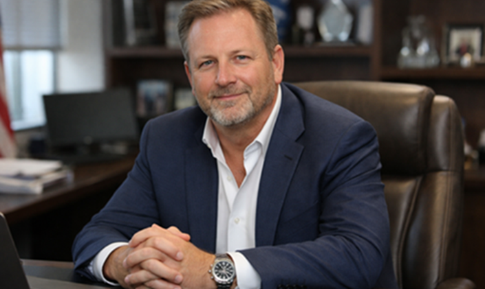 Derek Wachob net worth