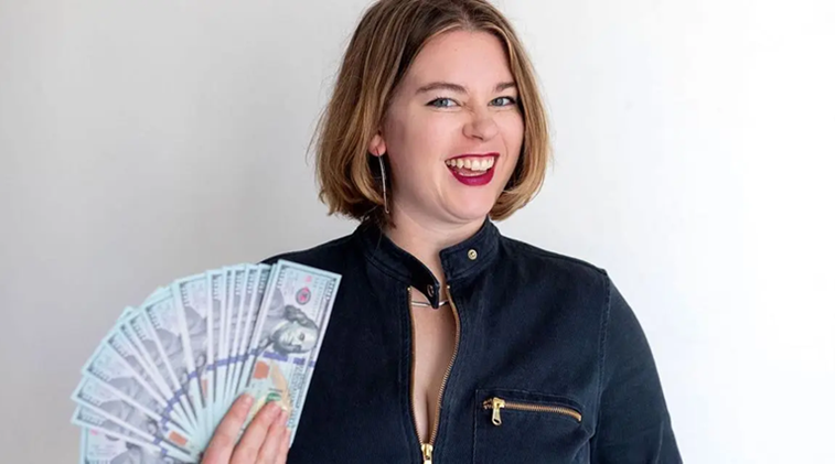 Tori Dunlap Net Worth